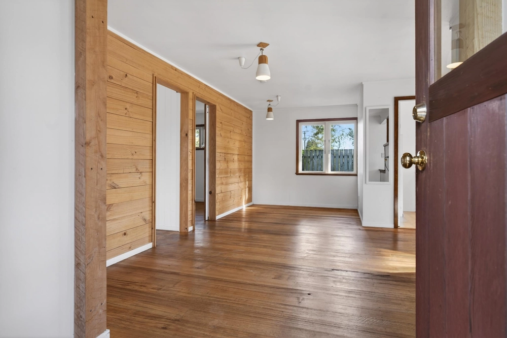 Photos of 74 Moir Street
