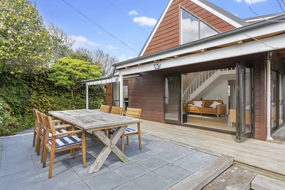 Photos of 99 captain scott road