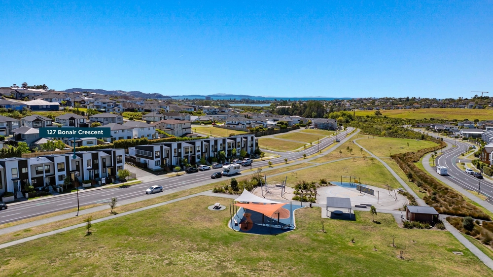 Photos of 127 Bonair Crescent