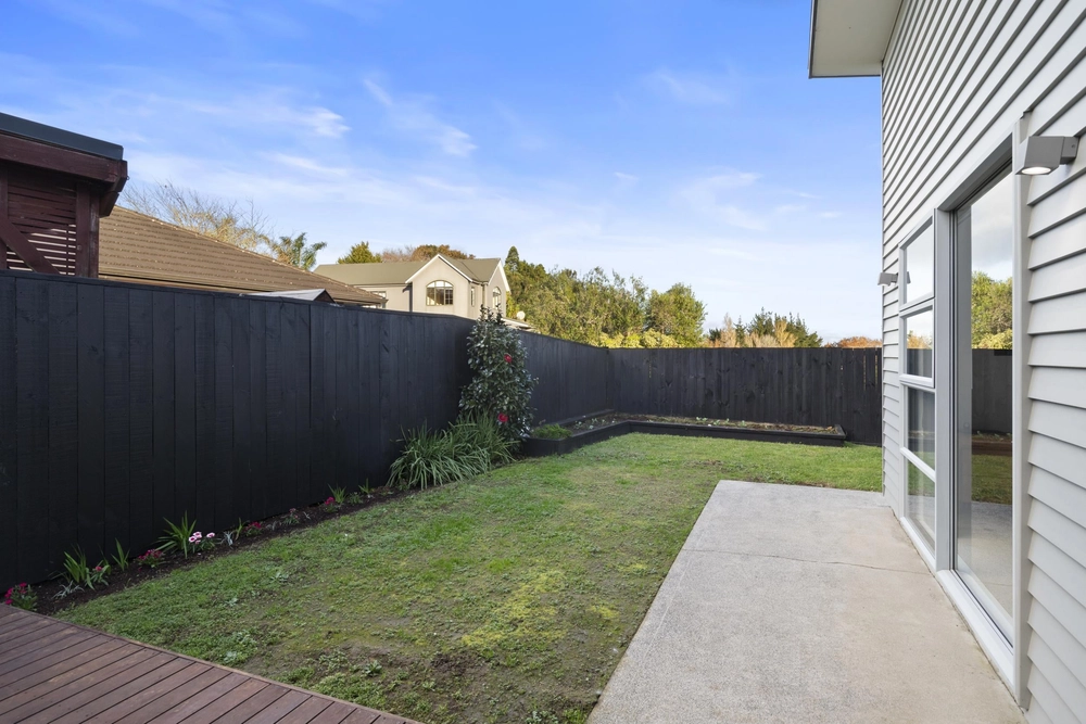 Photos of 54A George Crescent