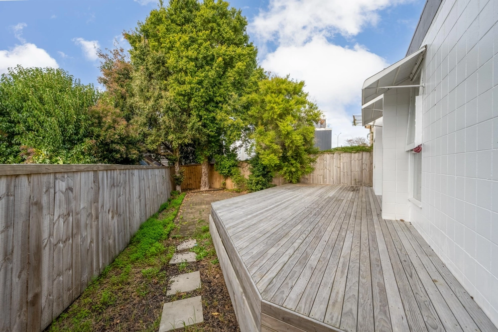 Photos of 1/8 Wilbur Place