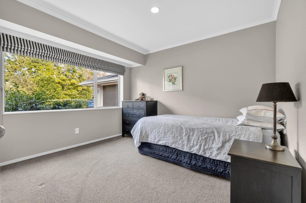 Photos of 328 Newell Road
