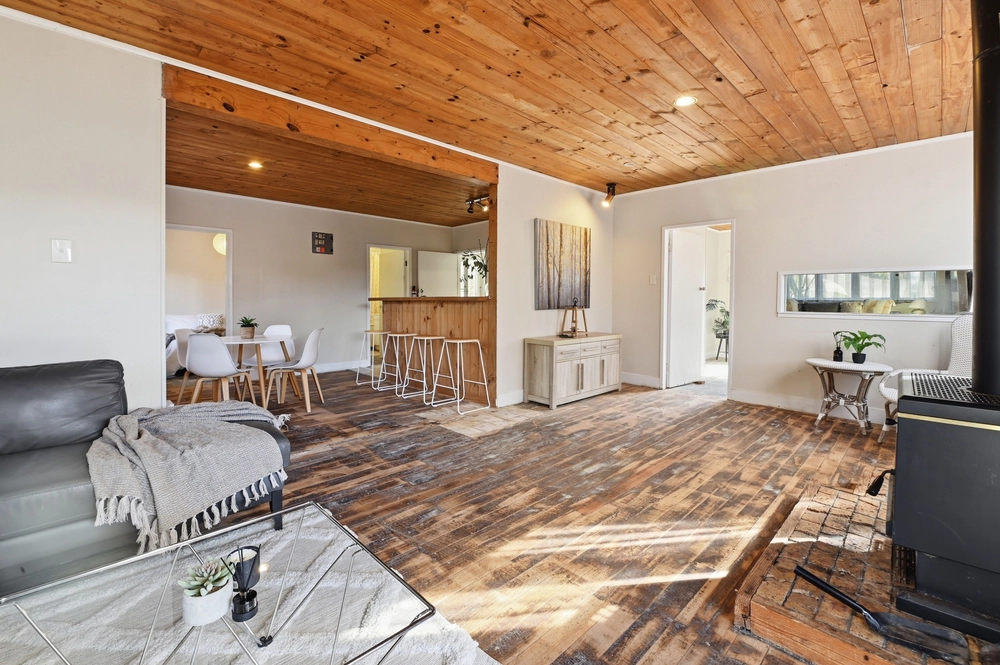 Photos of 8 Benn Road