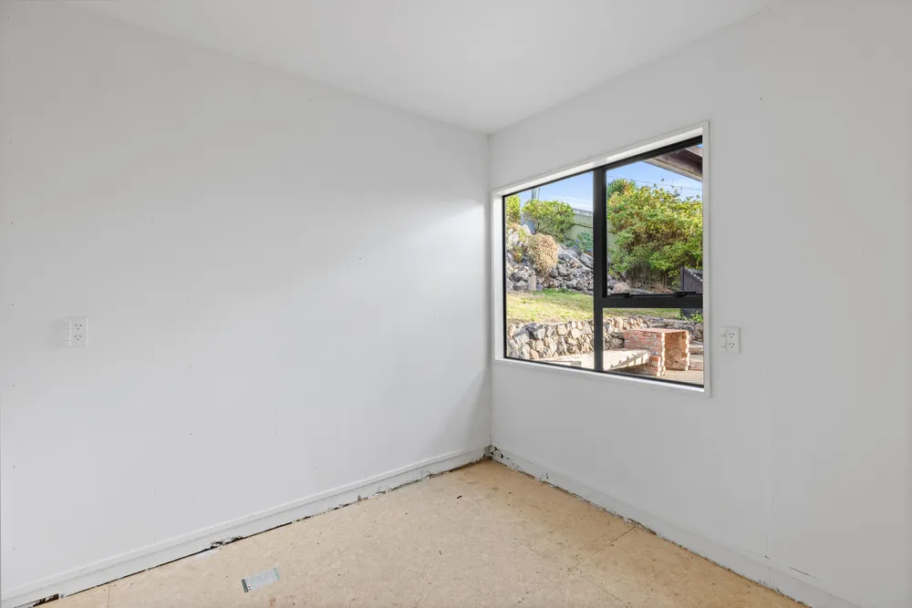 Photos of 33 Tuawera Terrace