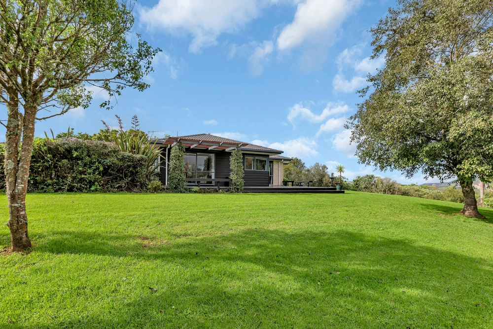 Photos of 431 Apotu Road