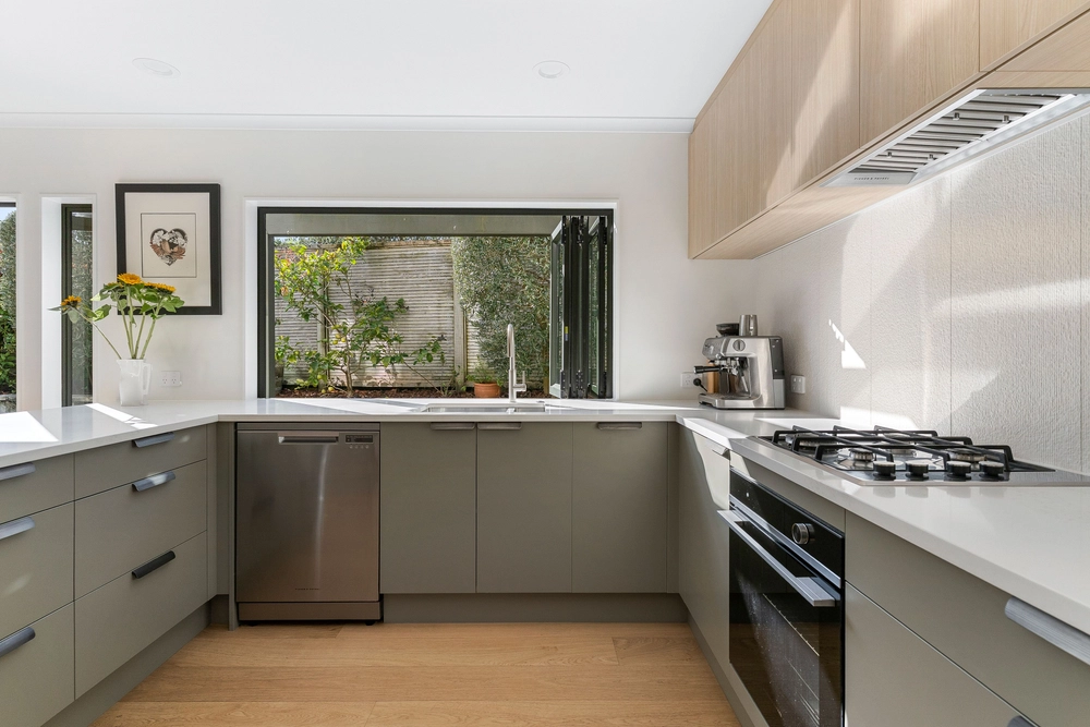 Photos of 12A Appleyard Crescent