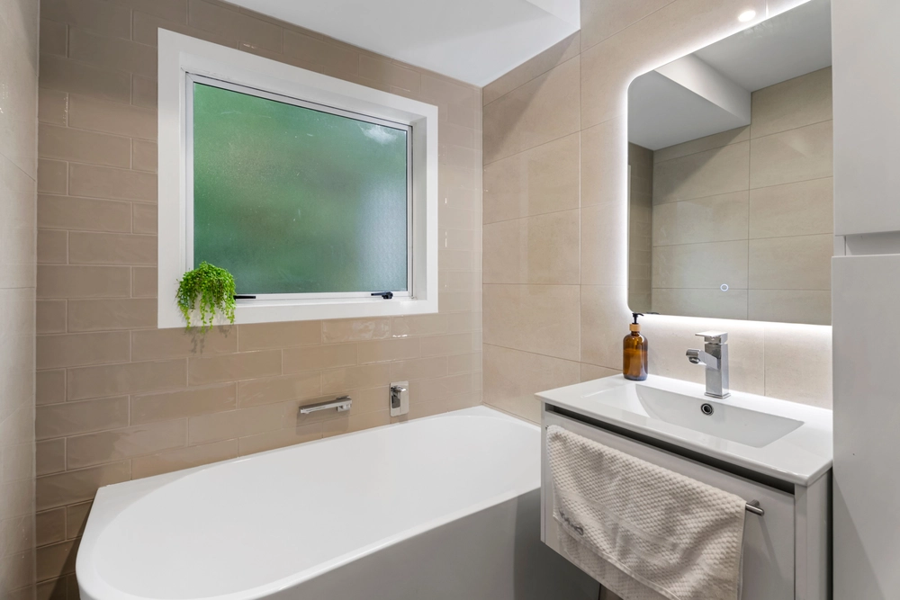 Photos of 33 Brooke Road