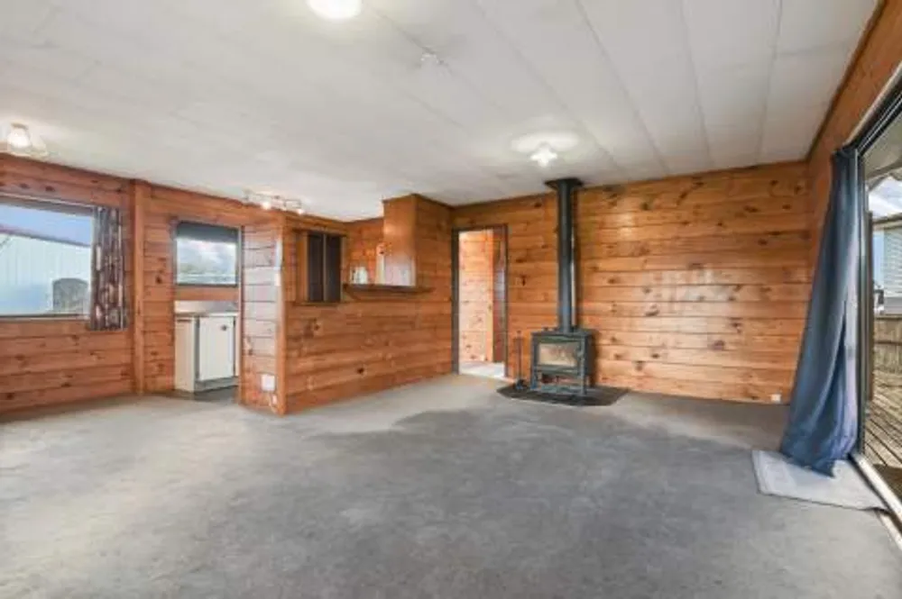 Photos of 48 Neri Crescent