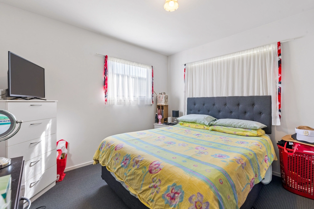 Photos of 11 Sullivan Avenue