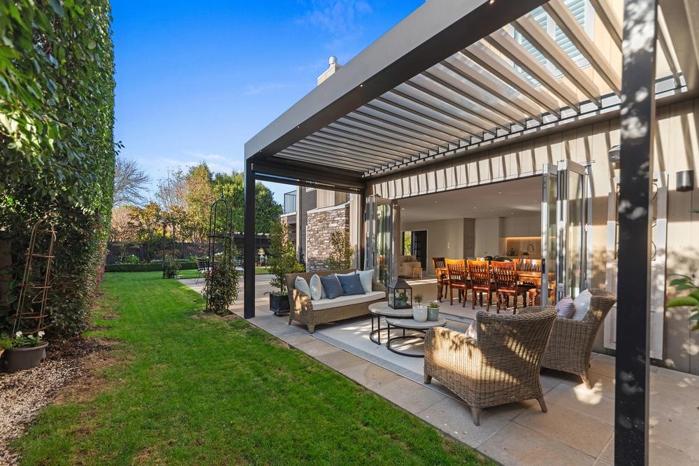 Photos of 20 Thornycroft Street