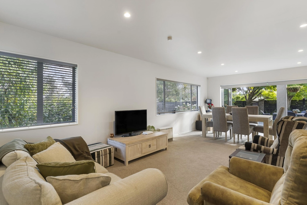 Photos of 44A Bleakhouse Road