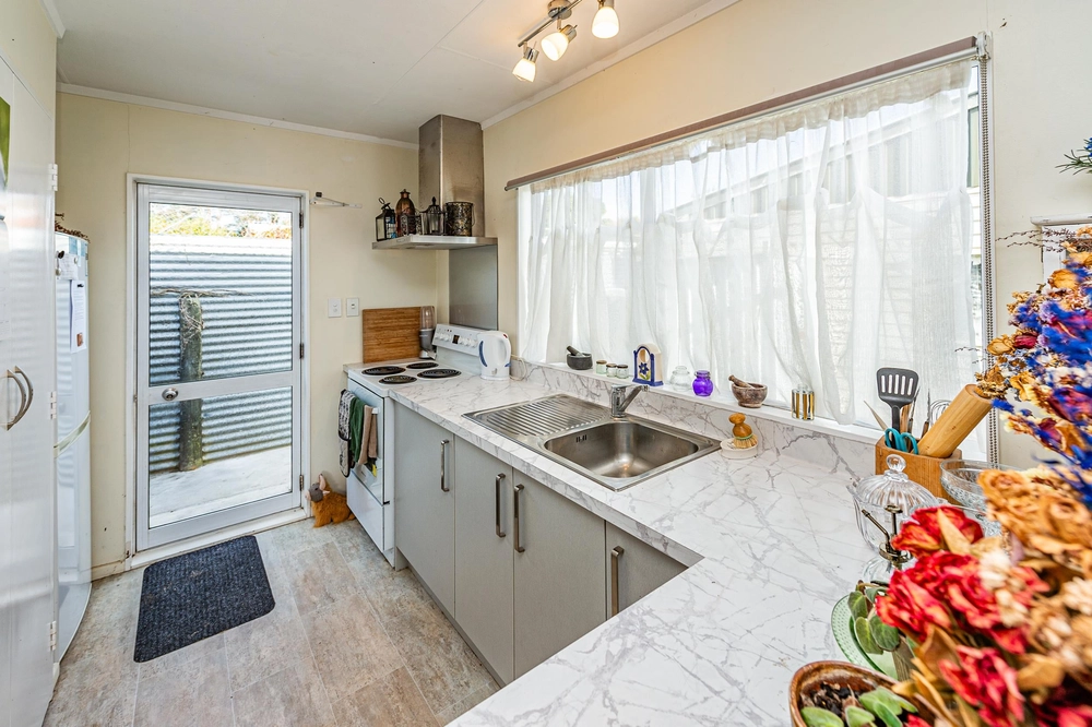 Photos of 4 and 4A Kells Avenue