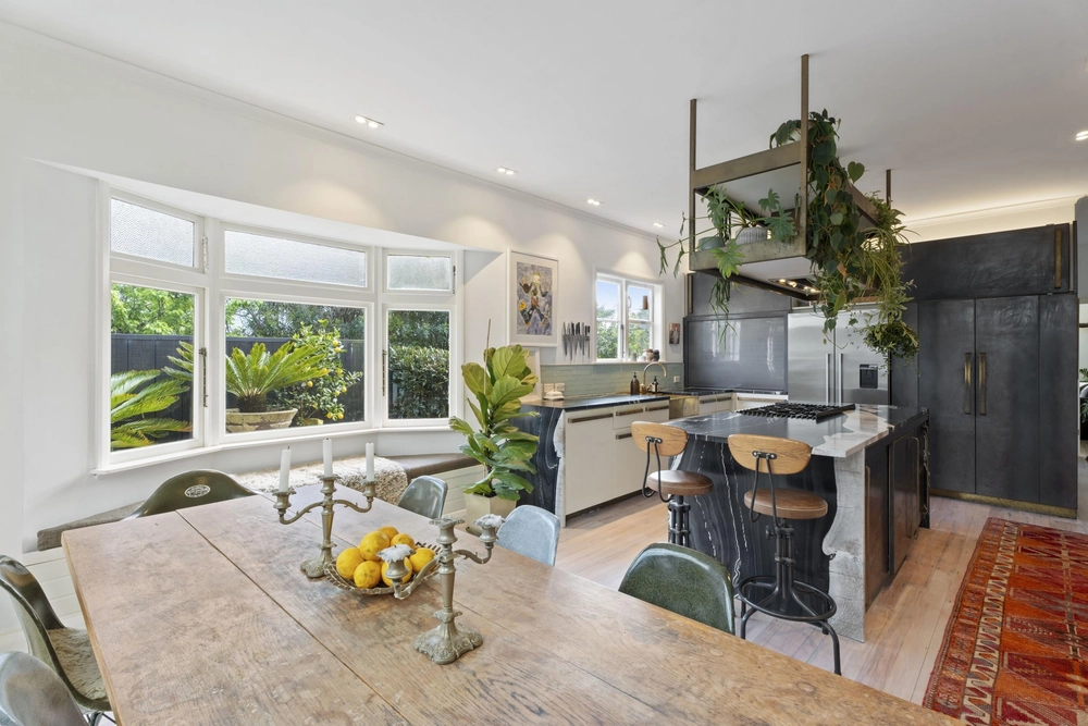 Photos of 133 Coates Avenue