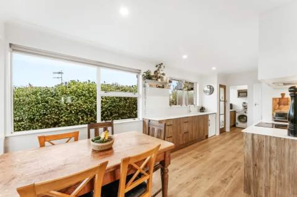 Photos of 32 Upland Street