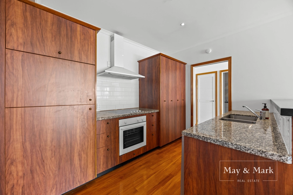 Photos of 145 Quay Street