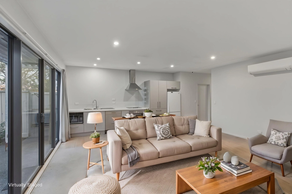 Photos of 29B Clarence Street South