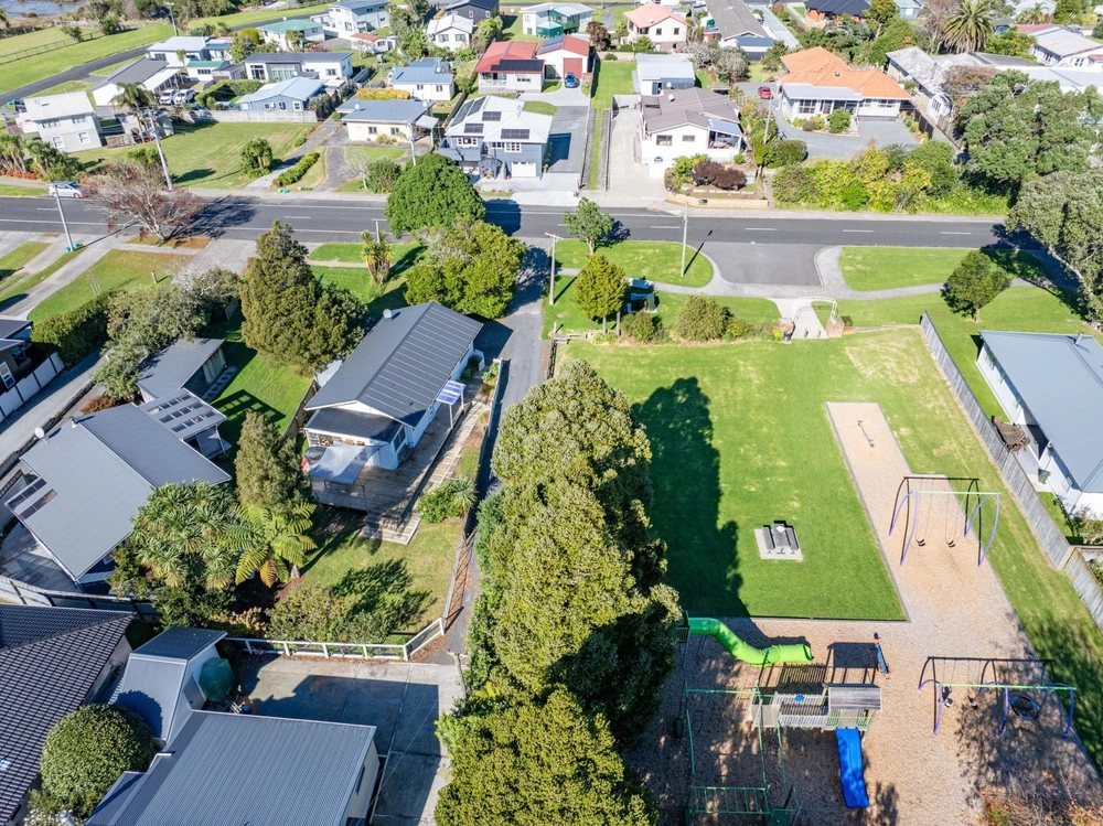 Photos of 42B Wallis Street