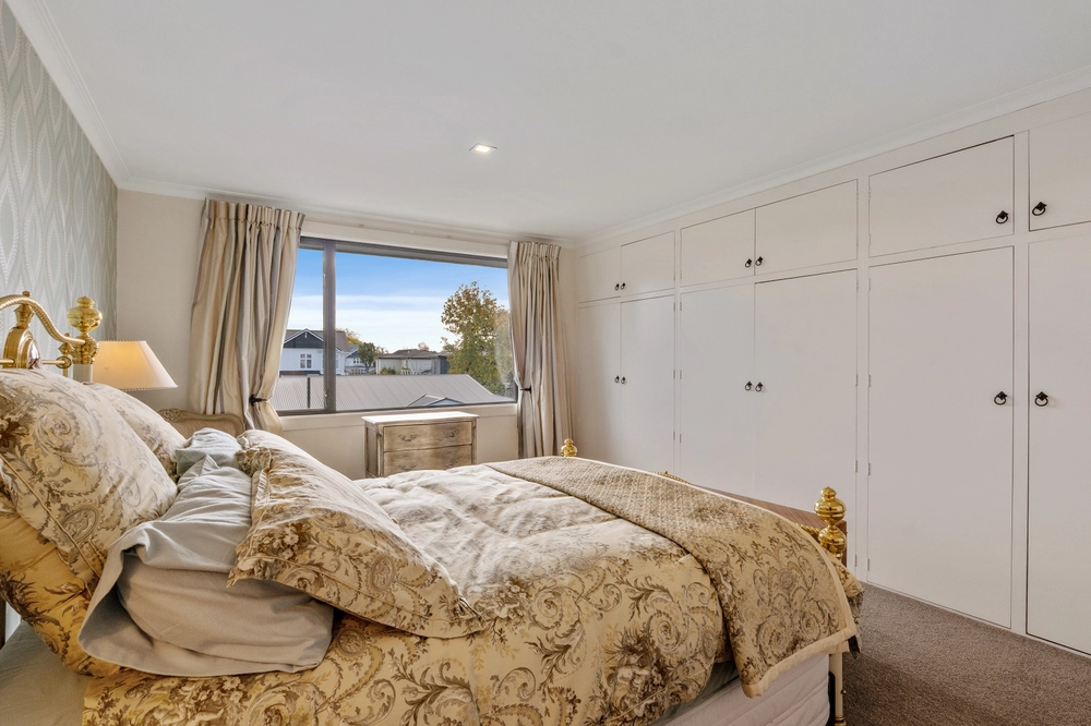 Photos of 15 Mcdougall Avenue