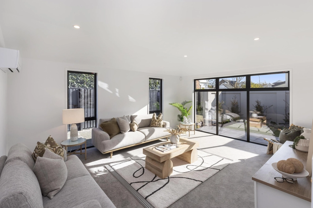 Photos of 2/61 Murray Place