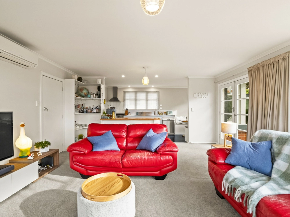 Photos of 141 Easther Crescent