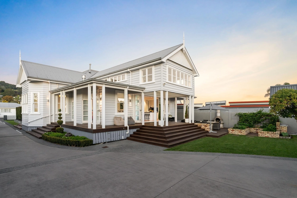 Photos of 107 Rolleston Street