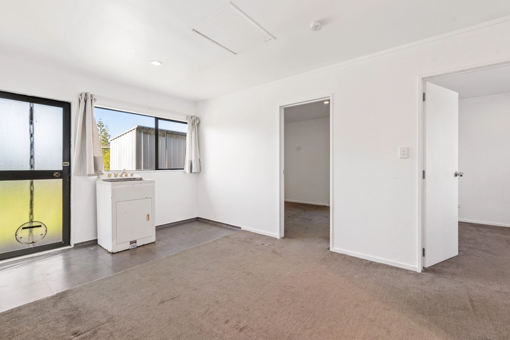 Photos of 67 Burswood Drive