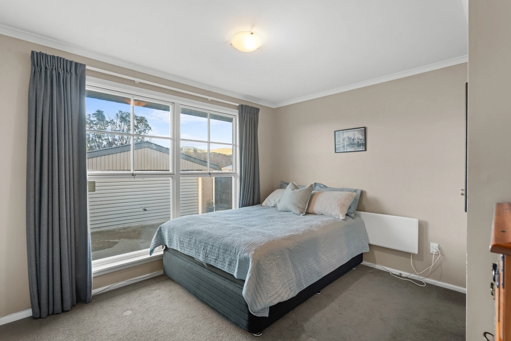 Photos of 105 Kennedys Bush Road