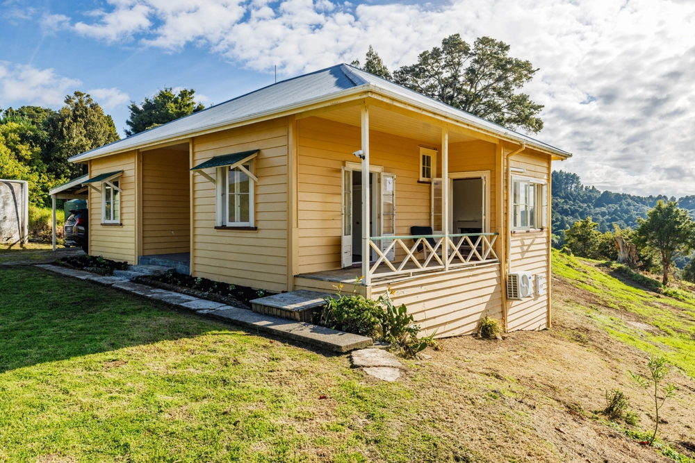 Photos of 544 West Coast Road