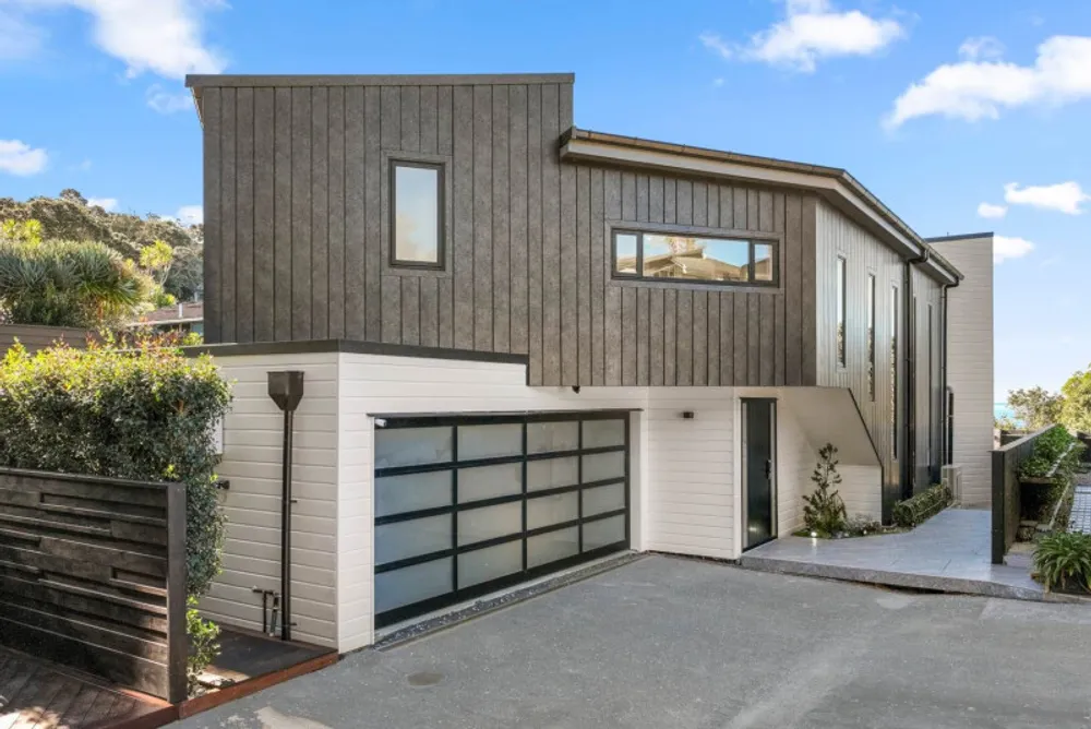 Photos of 61B Churchill Road