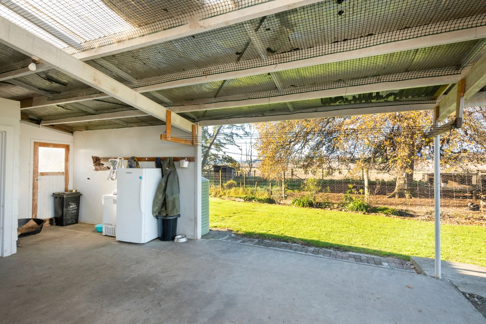Photos of 172 Whatatutu Road
