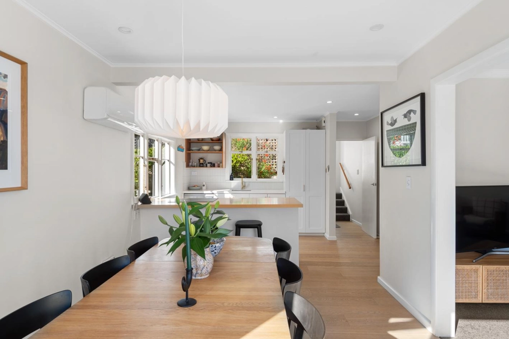 Photos of 2 Konini Street