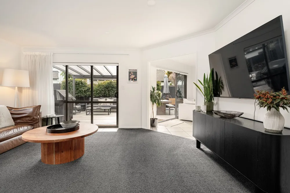 Photos of 34 Aranui Drive