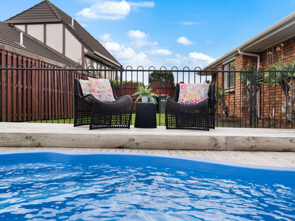 Photos of 16 Westholm Way