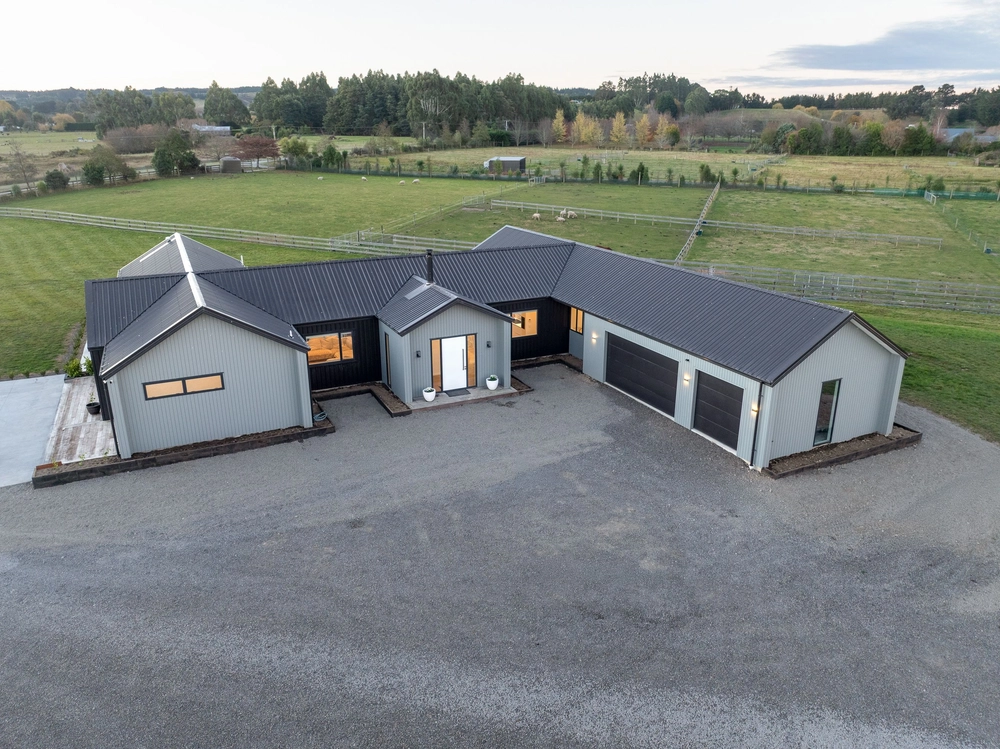 Photos of 128 Wallers Road
