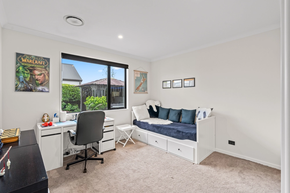 Photos of 11 Asheridge Place