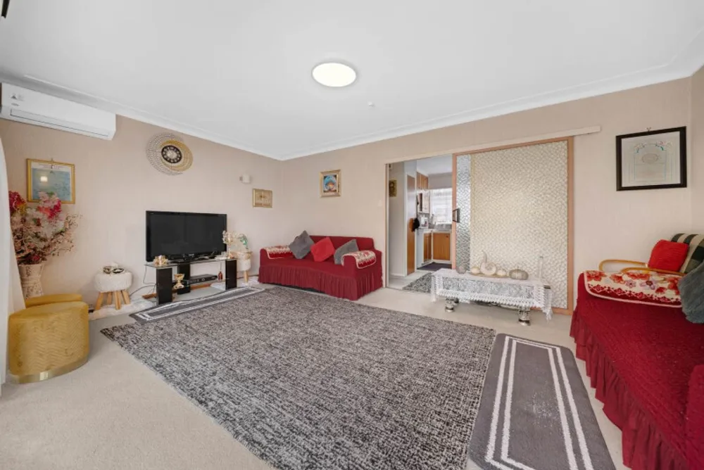 Photos of 2/105 Coronation Road
