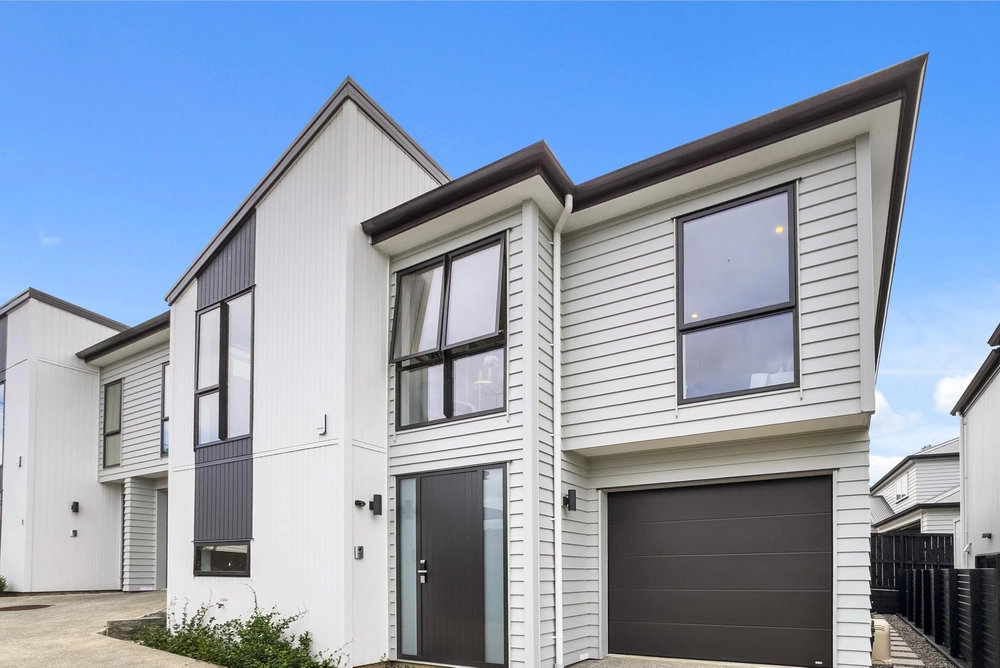 Photos of 16C Silverton Avenue