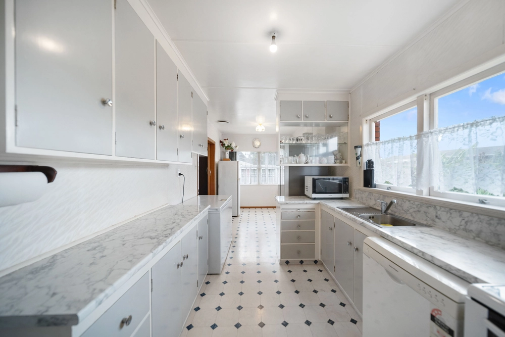 Photos of 21 Mason Avenue