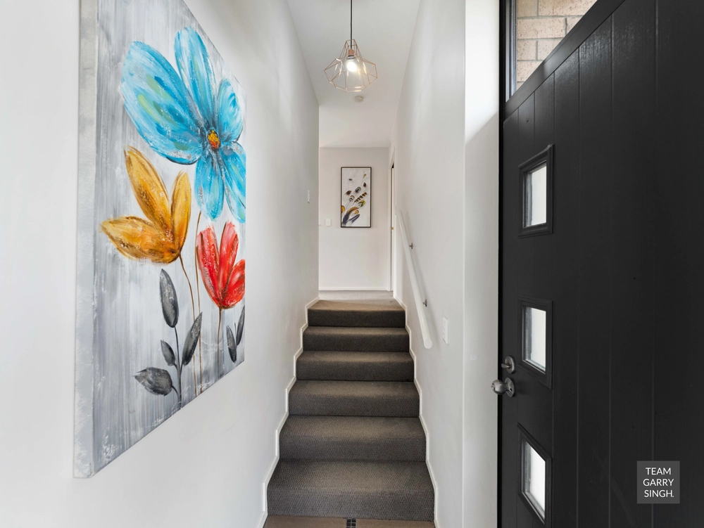 Photos of 44A Greenhaven Avenue