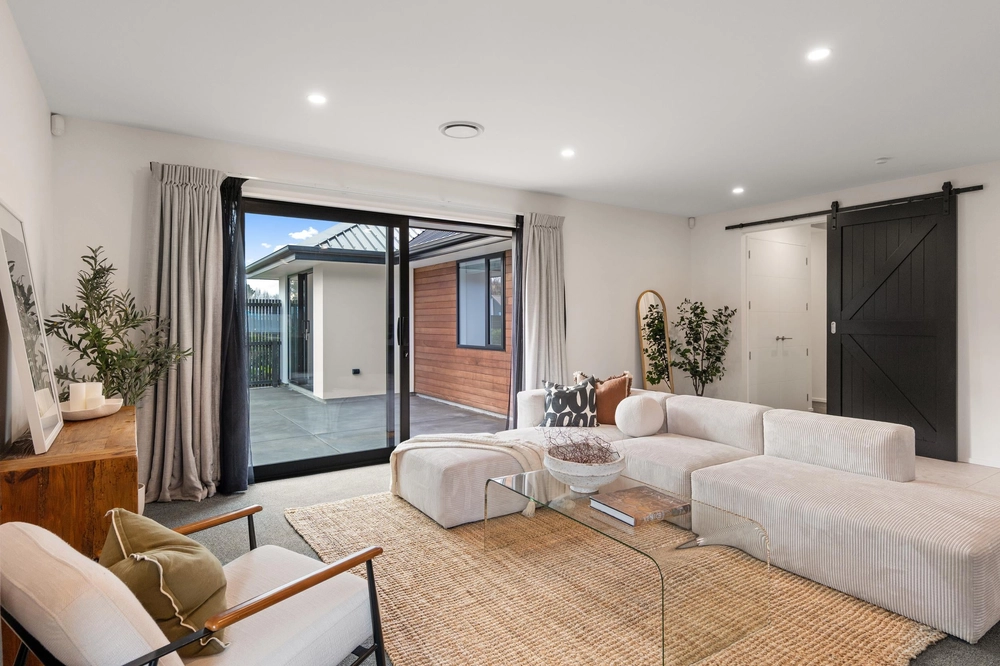 Photos of 6 Millstead Lane
