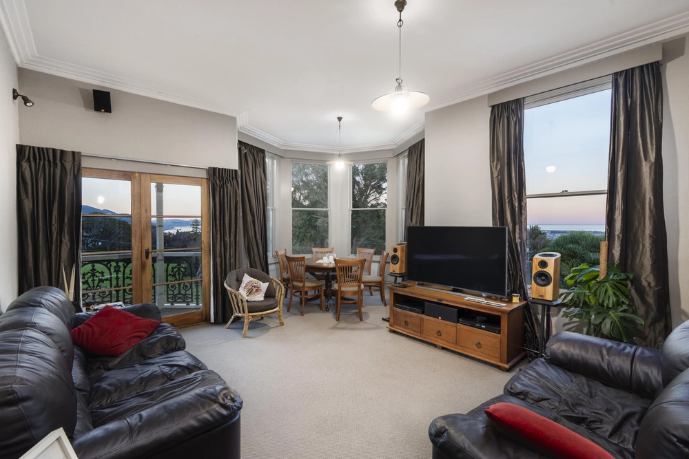Photos of 101 Eglinton Road