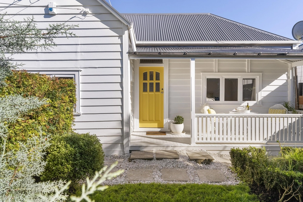 Photos of 103 Brighton Road