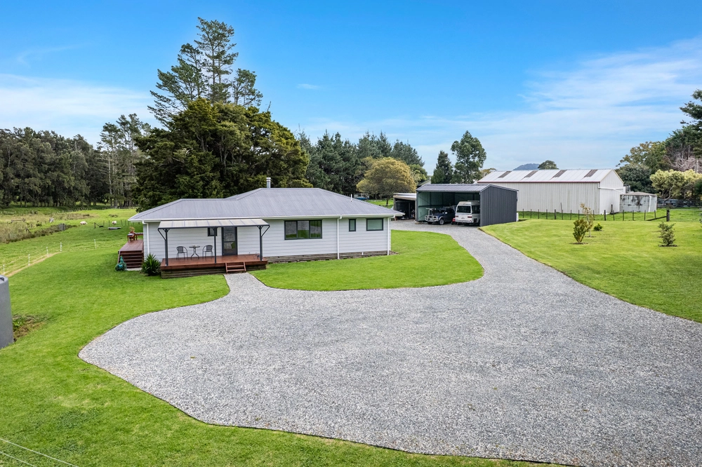 Photos of 27 Hodge Road