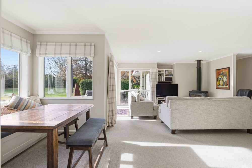 Photos of 328 Newell Road