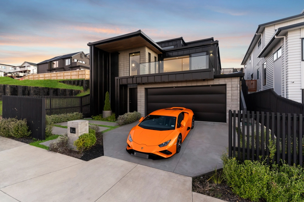 Photos of 12 Grand Ridge Avenue