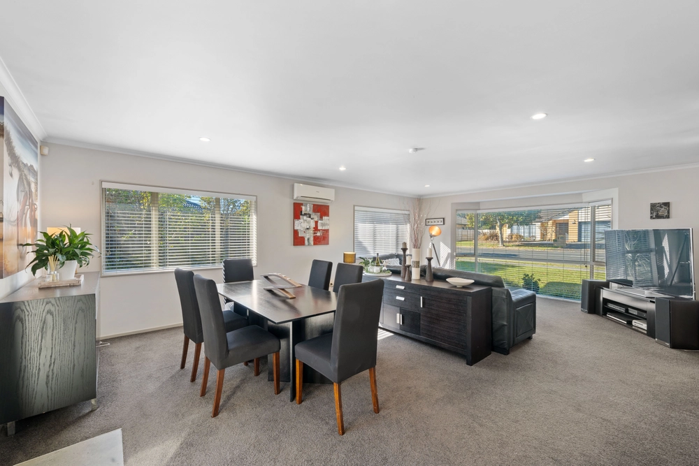 Photos of 235 Kilkenny Drive