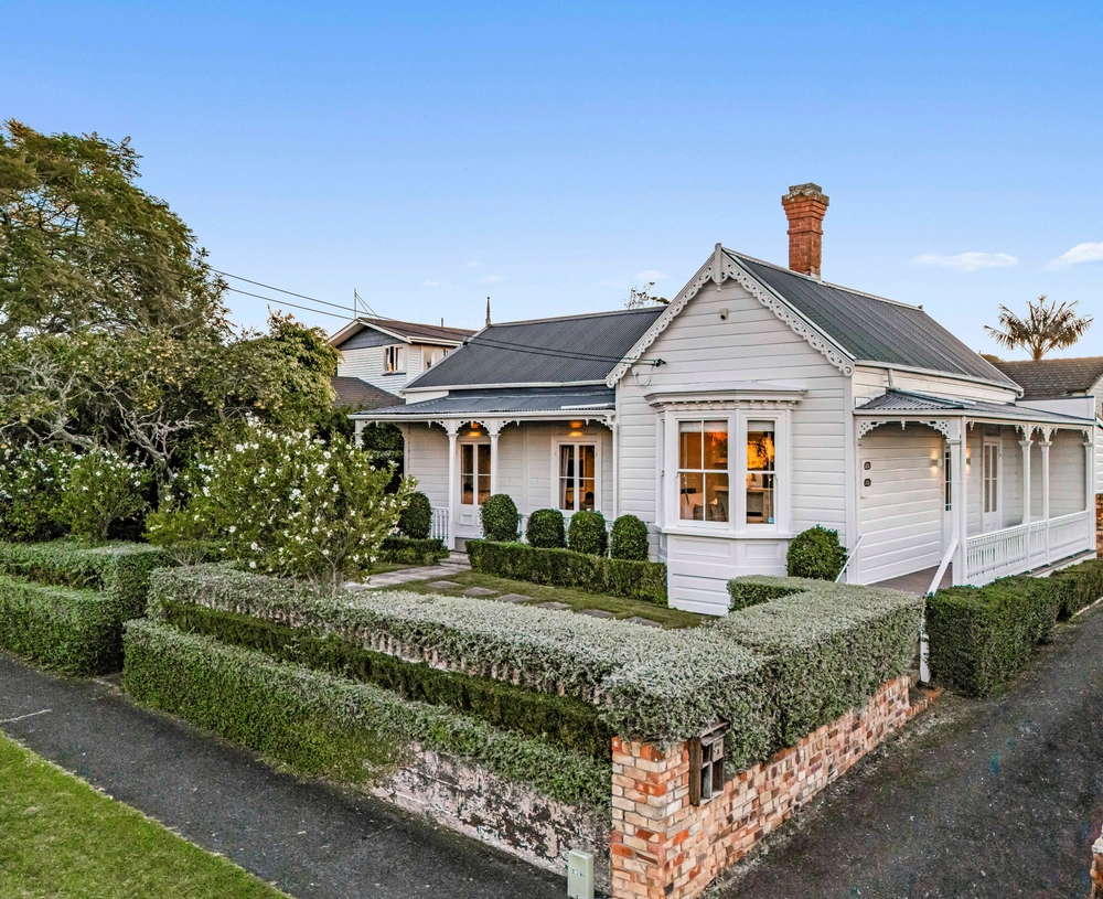 Photos of 16 Wairakei Street