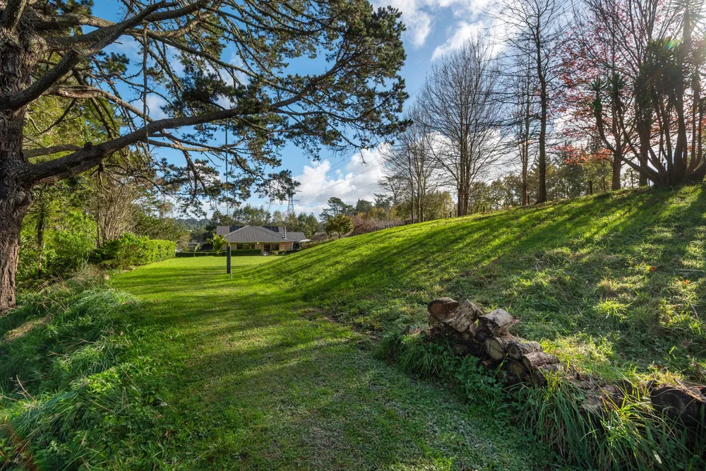 Photos of 108 Paremoremo Road