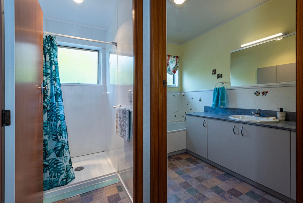 Photos of 16 Sorrento Street