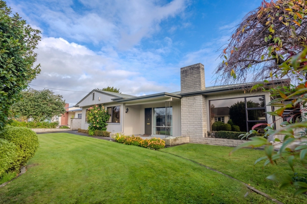 Photos of 404 Purser Place